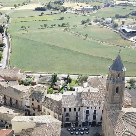 Apartamentos Vino Tinto Y Restaurante Tomate Rosa Adahuesca Eksteriør bilde
