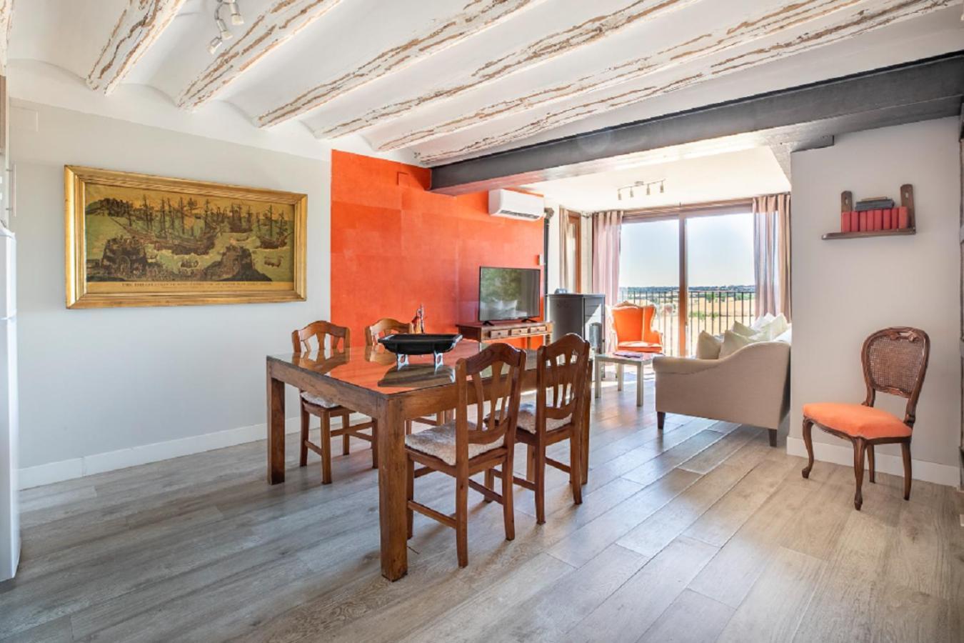 Apartamentos Vino Tinto Y Restaurante Tomate Rosa Adahuesca Eksteriør bilde